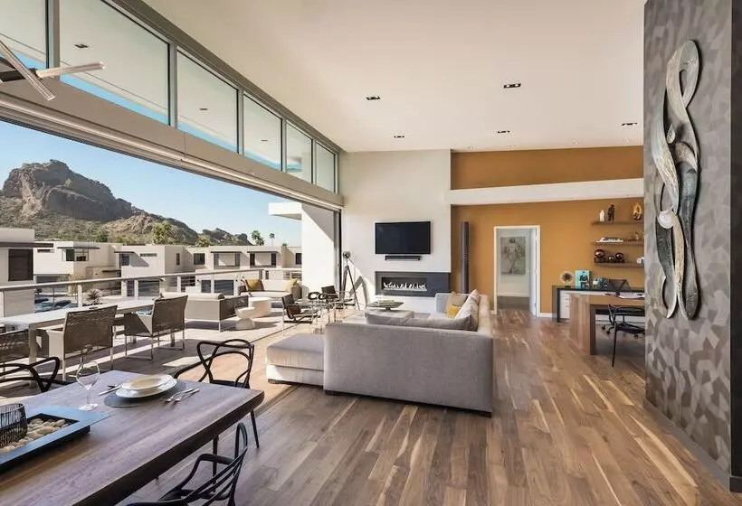 ホテル Residences At Mountain Shadows