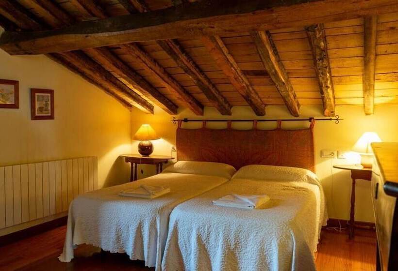 Hotel Solar De Quintano