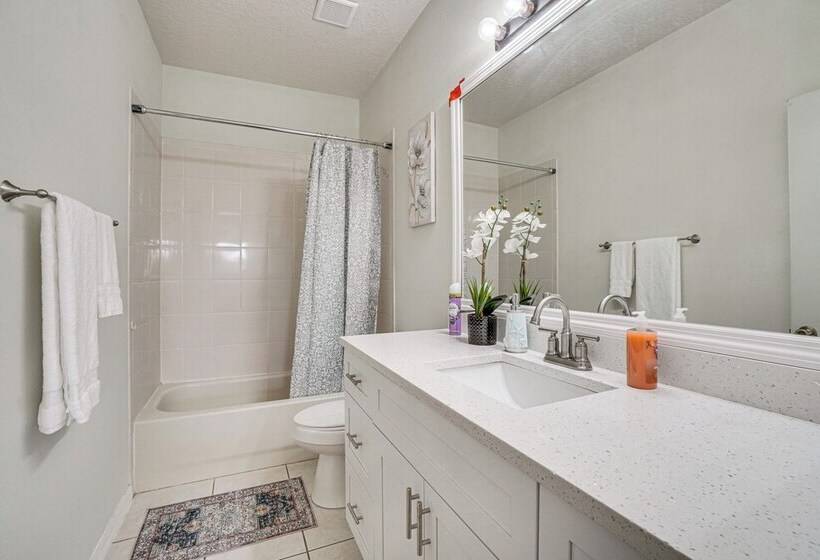 Kissimmee Home W/ Amenity Access: Near Disney!