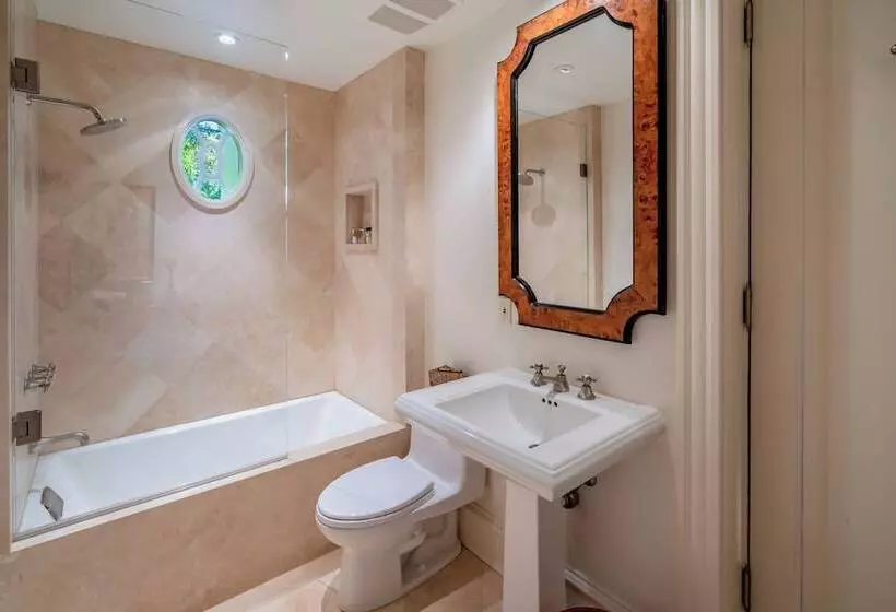 Lavish Montecito Home W/ Hot Tub, Patio & Gardens!