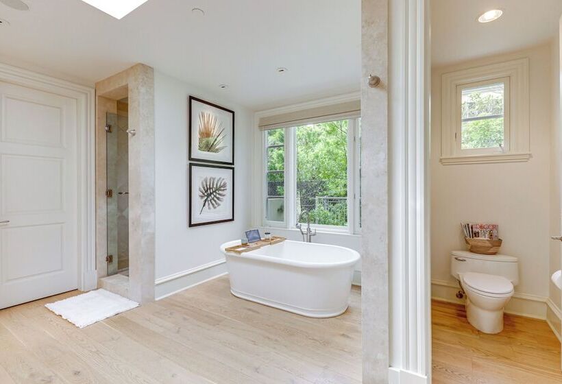 Lavish Montecito Home W/ Hot Tub, Patio & Gardens!