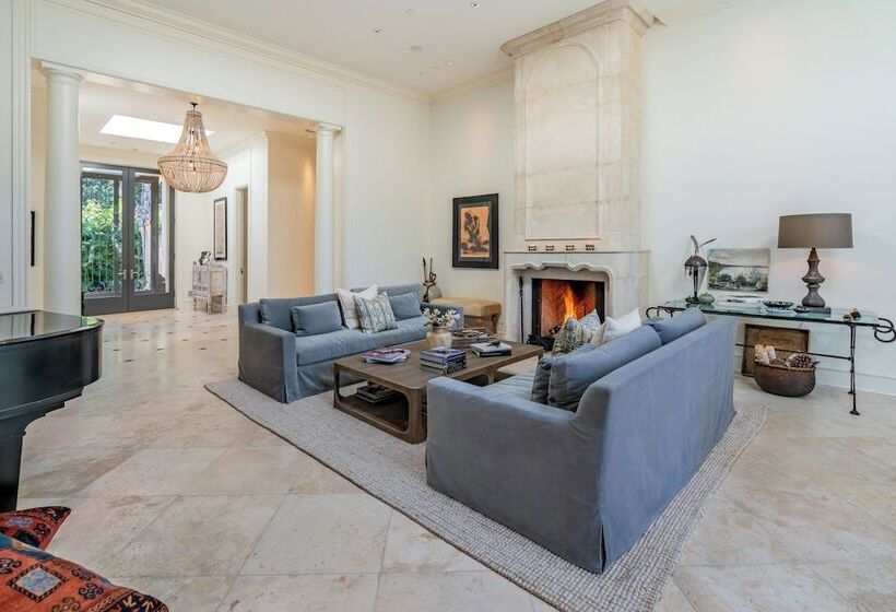 Lavish Montecito Home W/ Hot Tub, Patio & Gardens!