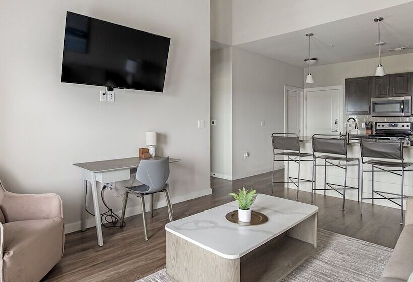 Mission Hill Apartments By Barsala