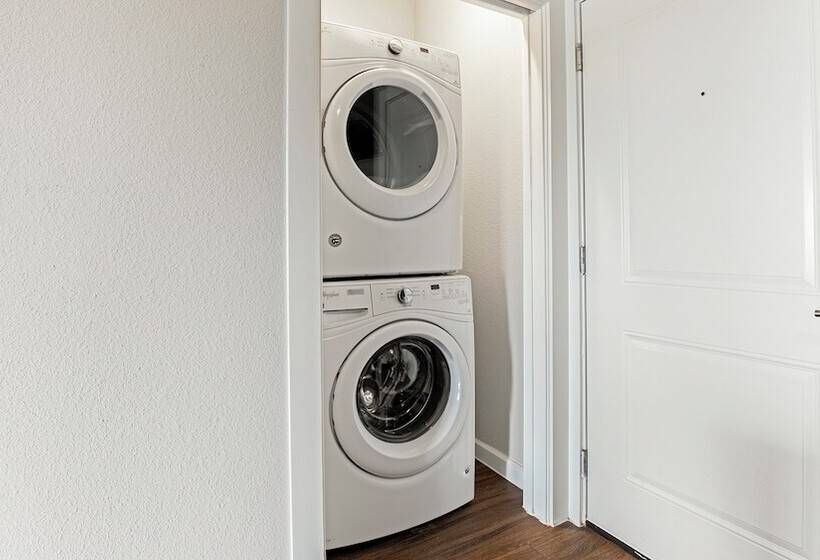 Mission Hill Apartments By Barsala