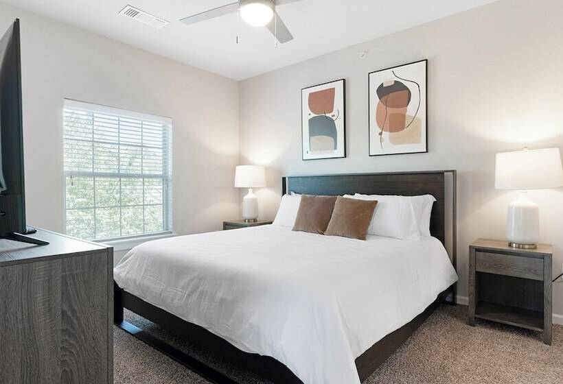 Mission Hill Apartments By Barsala