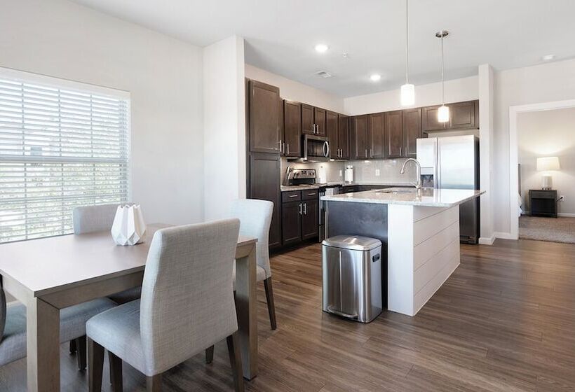 Mission Hill Apartments By Barsala