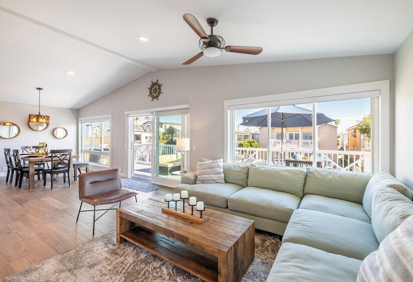 Ocean Breeze Ii By Avantstay Steps To The Beach!