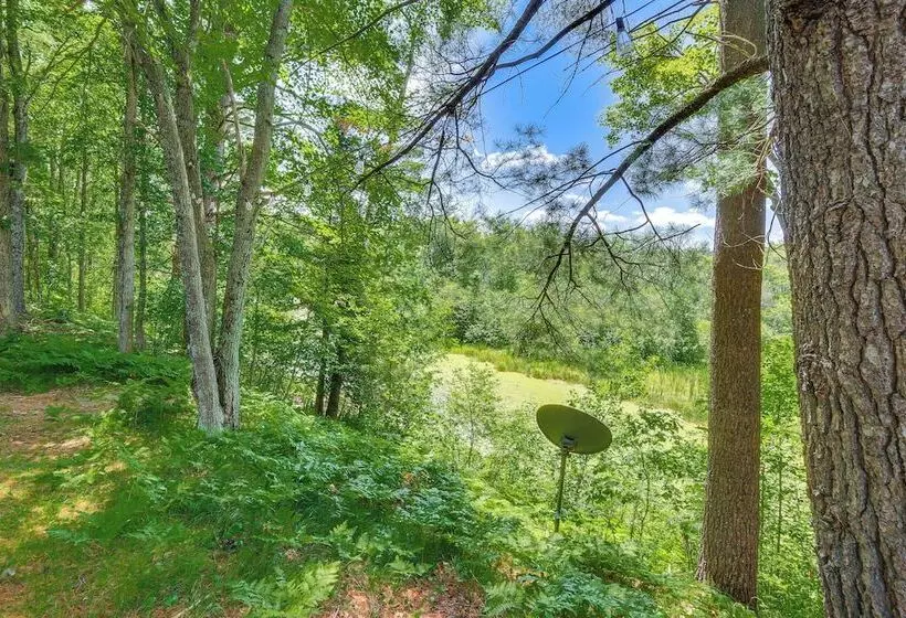 Pembine Cabin W/ Expansive Yard, Fire Pit & Grill!