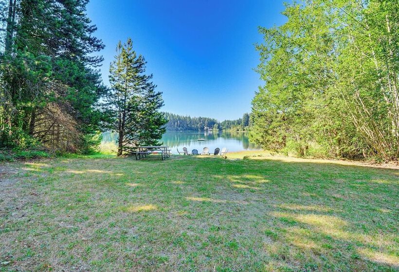 Port Orchard Lakefront Cabin W/ Fire Pit & Grill!