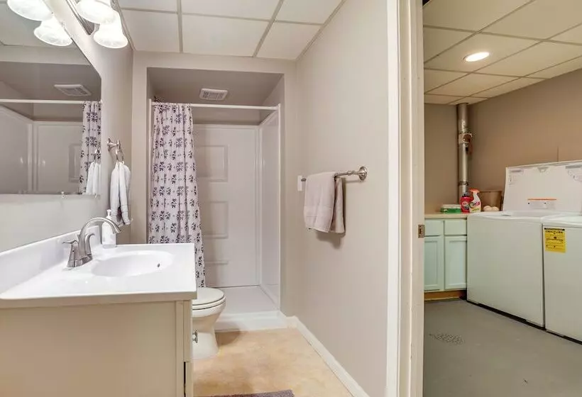 Rhinelander Chain Of Lakes Home W/ River Dock!