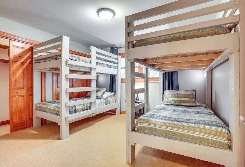 Rhinelander Chain Of Lakes Home W/ River Dock!