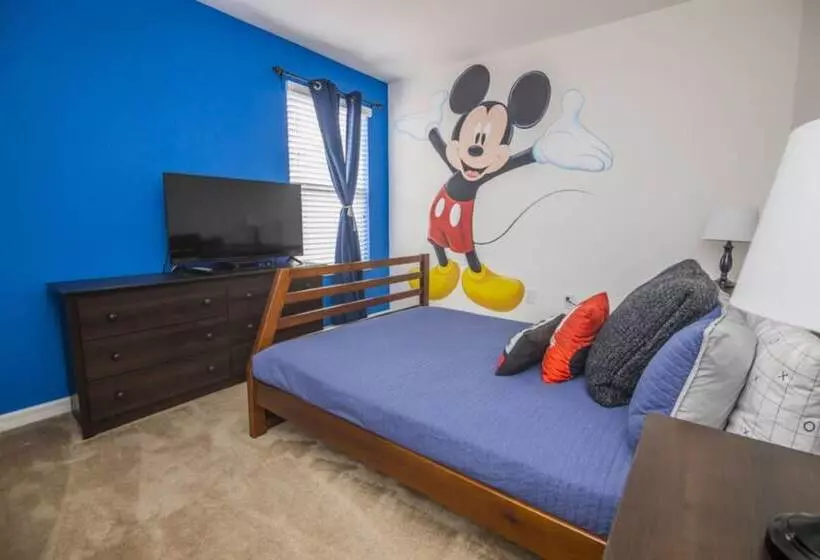 The Stirling Luxury Solterra Vacation Home