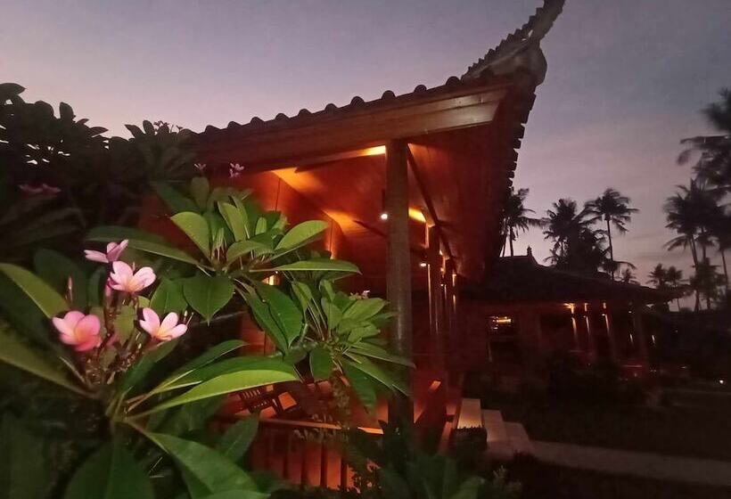 Abwonderdive Beach Resort