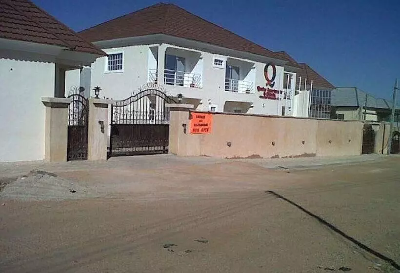 Apartments & Hotels By Qualer Jos