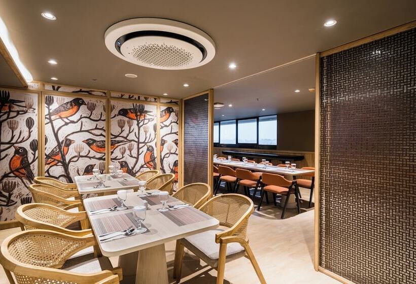 Aston Bintaro Hotel & Conference Center