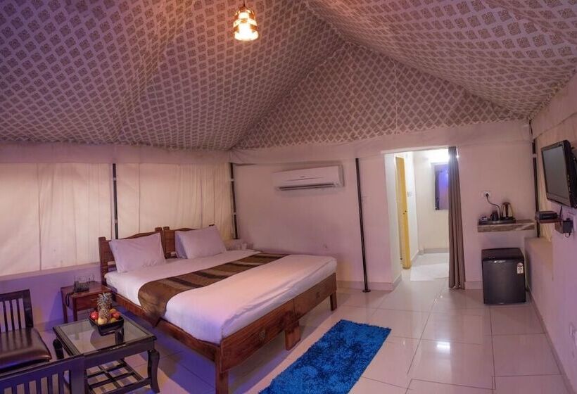 Bento Corbett Woods Resort