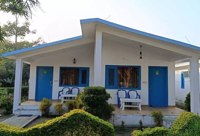 Bento Corbett Woods Resort