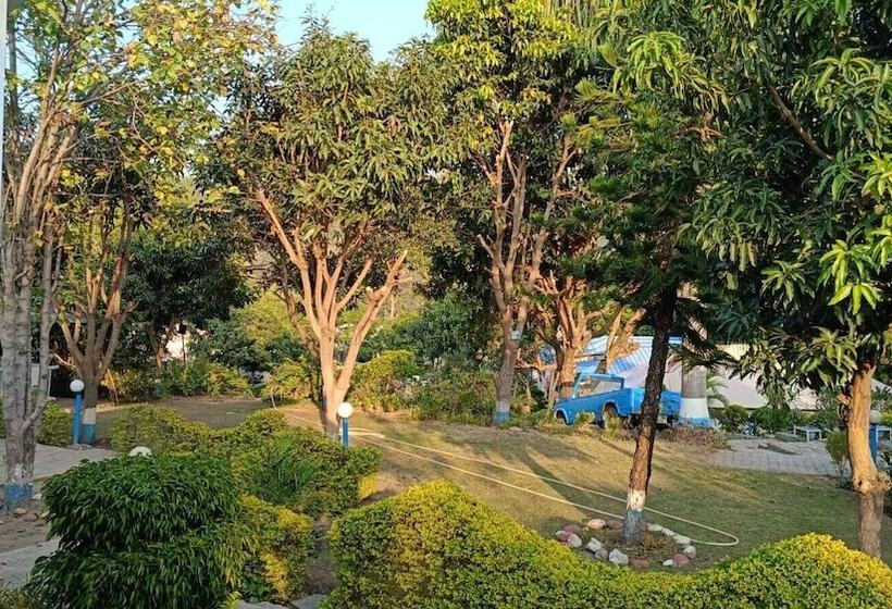 Bento Corbett Woods Resort