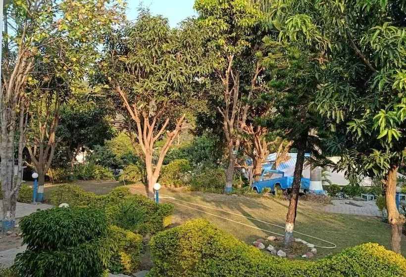 Bento Corbett Woods Resort