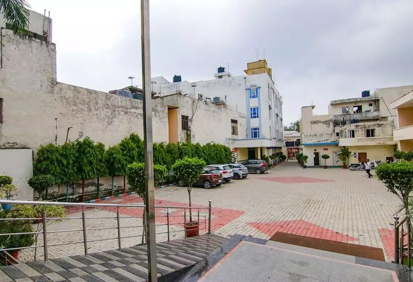 Fabhotel Cs Jalandhar