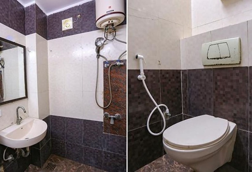 Fabhotel Red Roof Residency