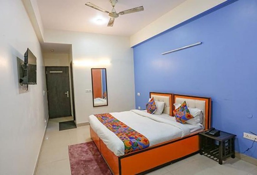 Fabhotel Red Roof Residency