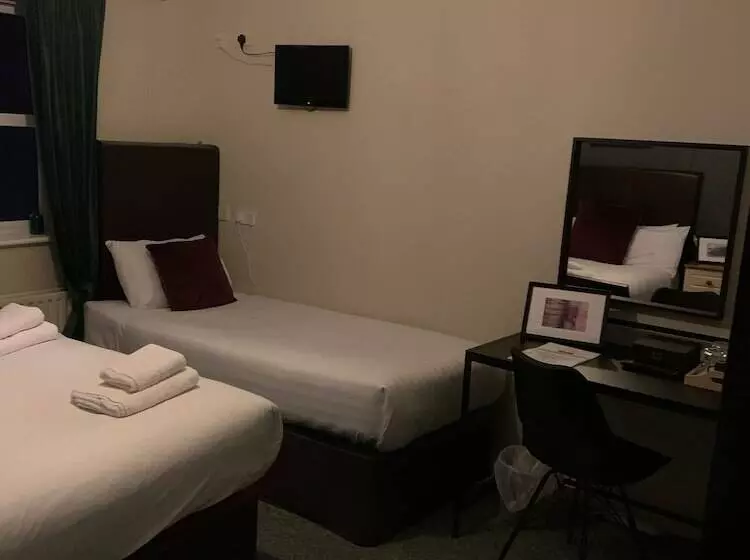 簡易ホテル The Lamplight Wines