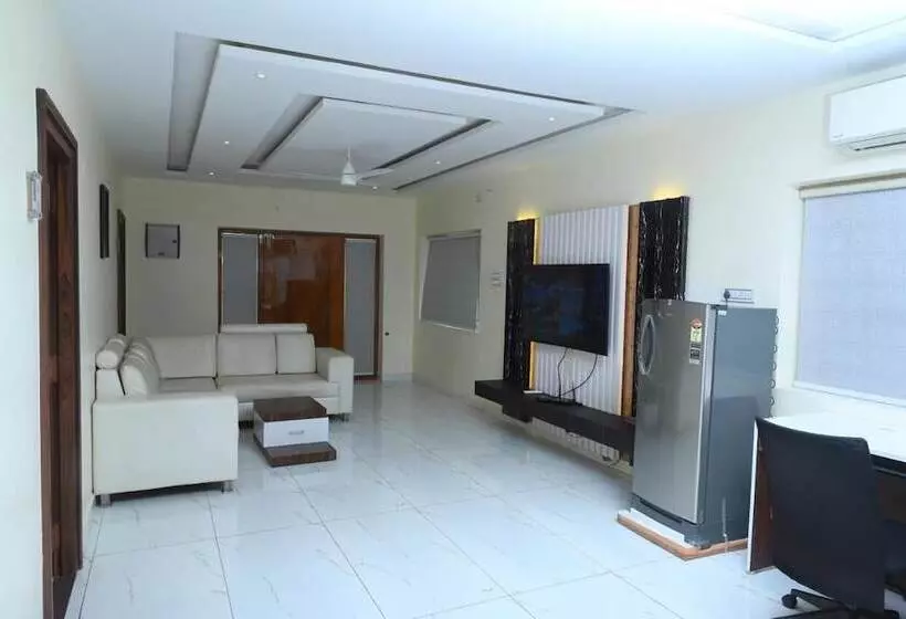 ホテル The Butterfly Luxury Serviced Apartments Benz Circle Vijayawada