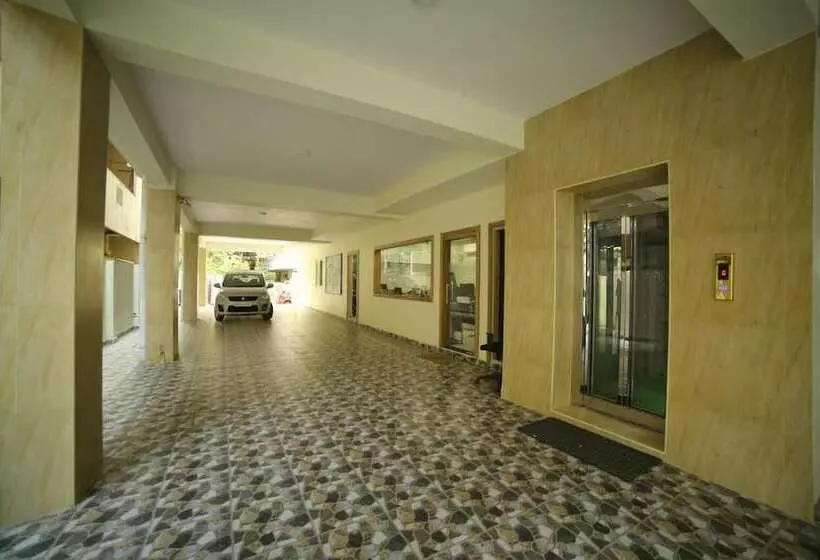 ホテル The Butterfly Luxury Serviced Apartments Benz Circle Vijayawada
