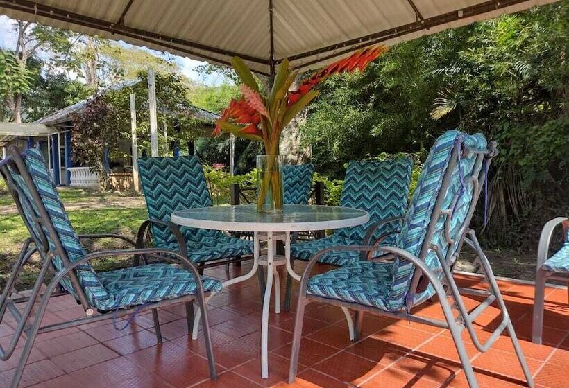 Hotel Campestre El Salitre