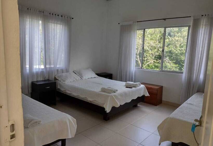 Hotel Campestre El Salitre