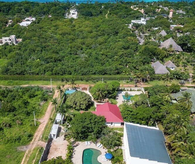 هتل Hibiscus Home & Apartments