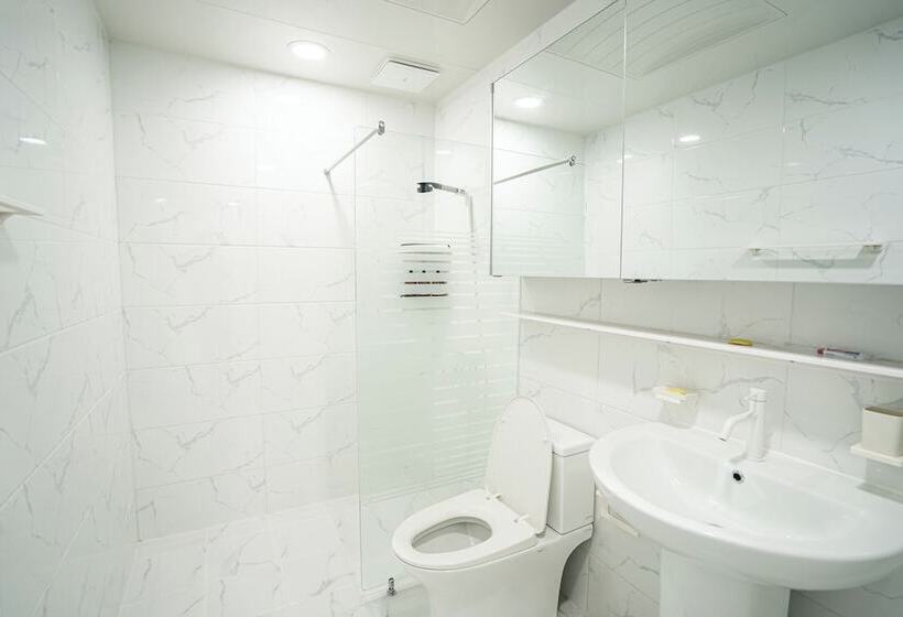 هتل Mariana Suites