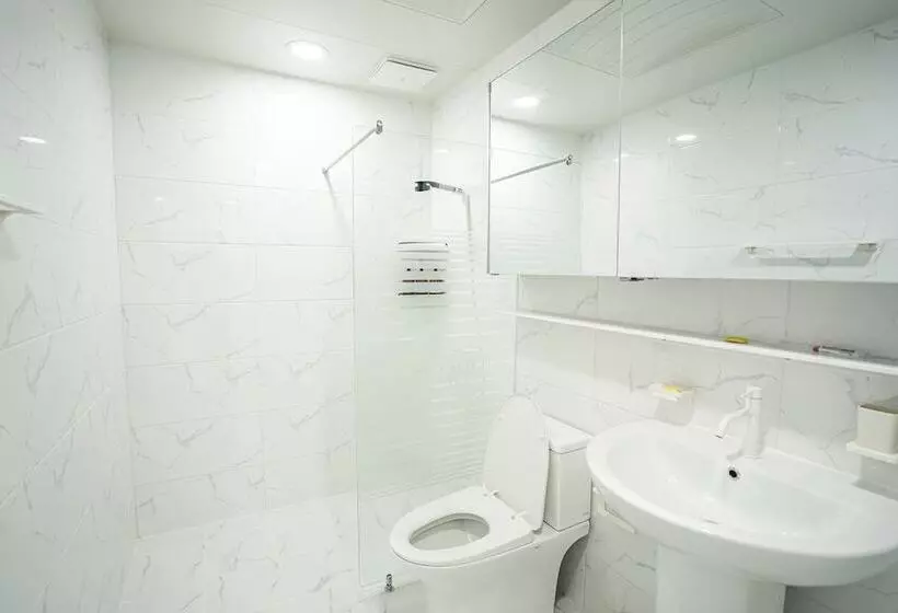 هتل Mariana Suites