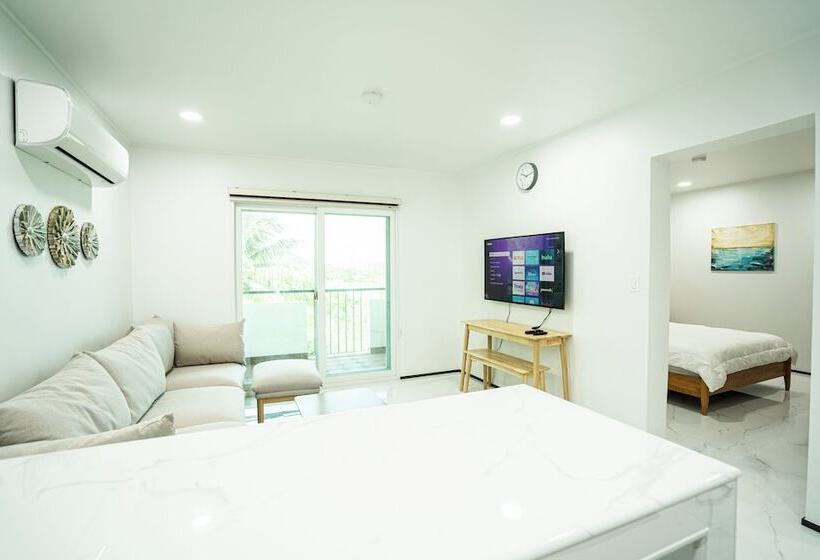 هتل Mariana Suites