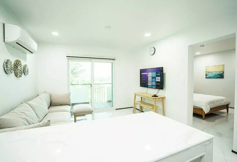 هتل Mariana Suites