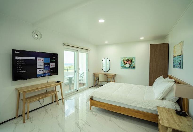 هتل Mariana Suites