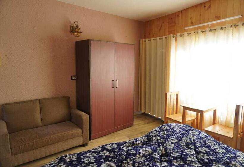 Hotel Saanjh Resorts Pangot