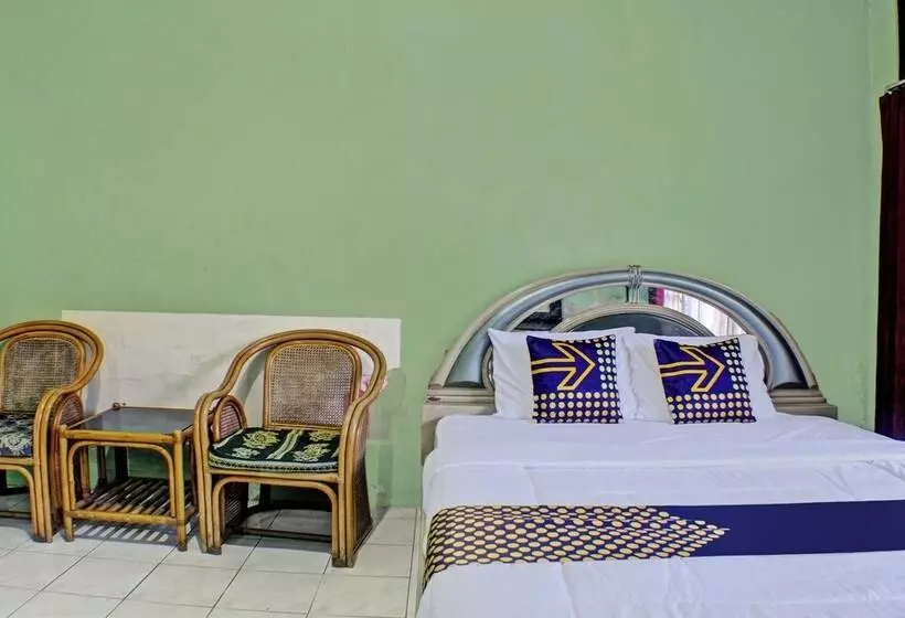 هتل Spot On 92682 Badar Guest House Syariah