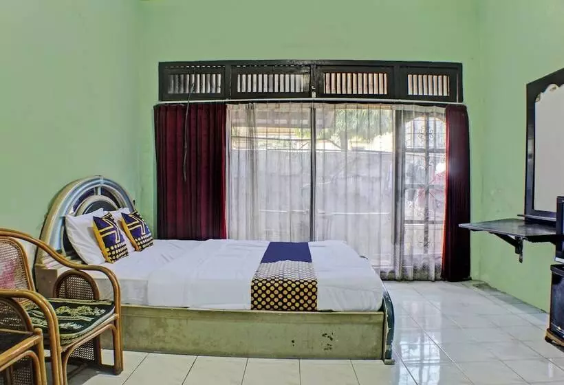 هتل Spot On 92682 Badar Guest House Syariah