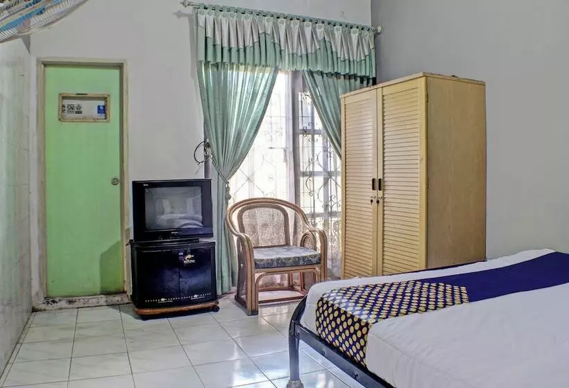 هتل Spot On 92682 Badar Guest House Syariah
