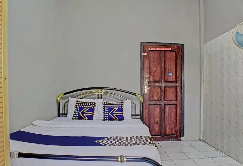 هتل Spot On 92682 Badar Guest House Syariah