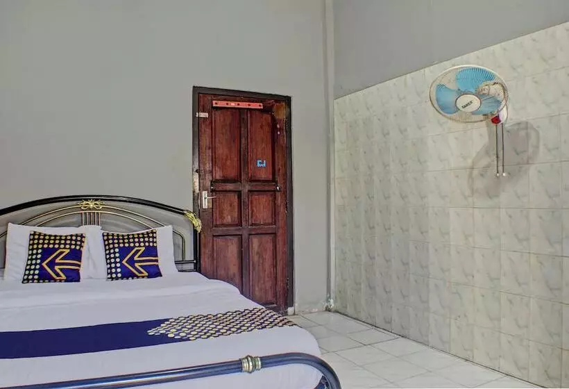 هتل Spot On 92682 Badar Guest House Syariah