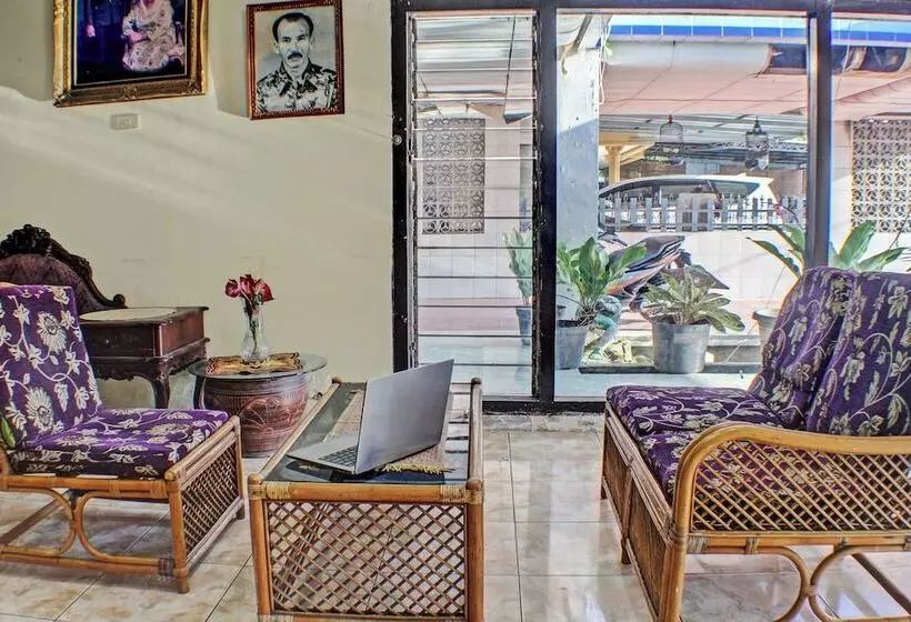 هتل Spot On 92682 Badar Guest House Syariah
