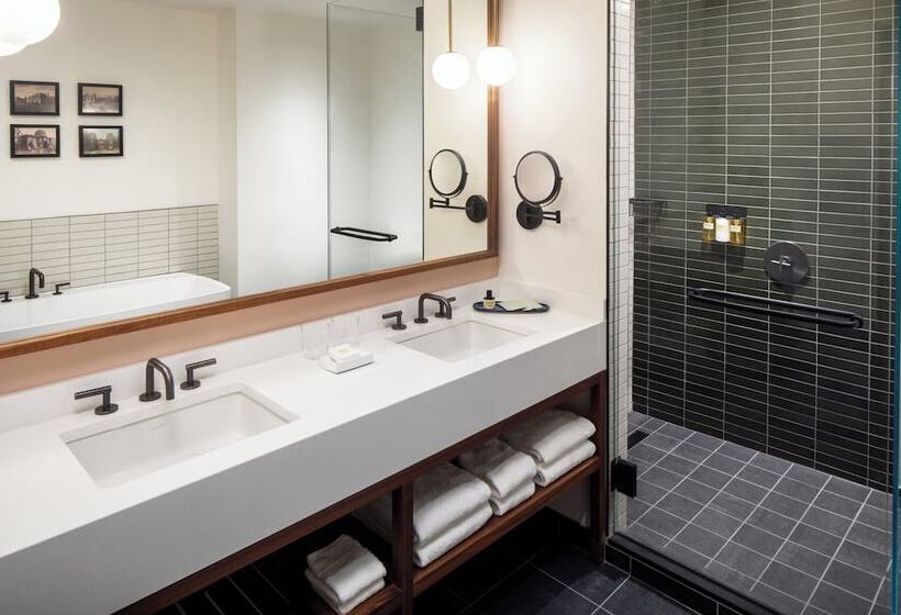 هتل The Heartwood