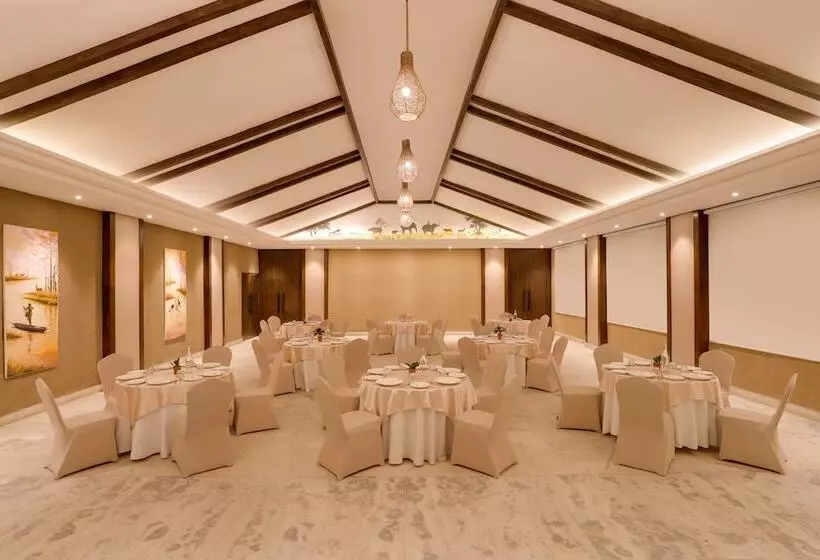 هتل Tigerland Safari   A Lemon Tree Resort