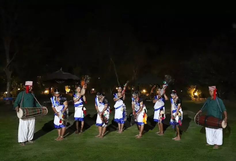 هتل Tigerland Safari   A Lemon Tree Resort