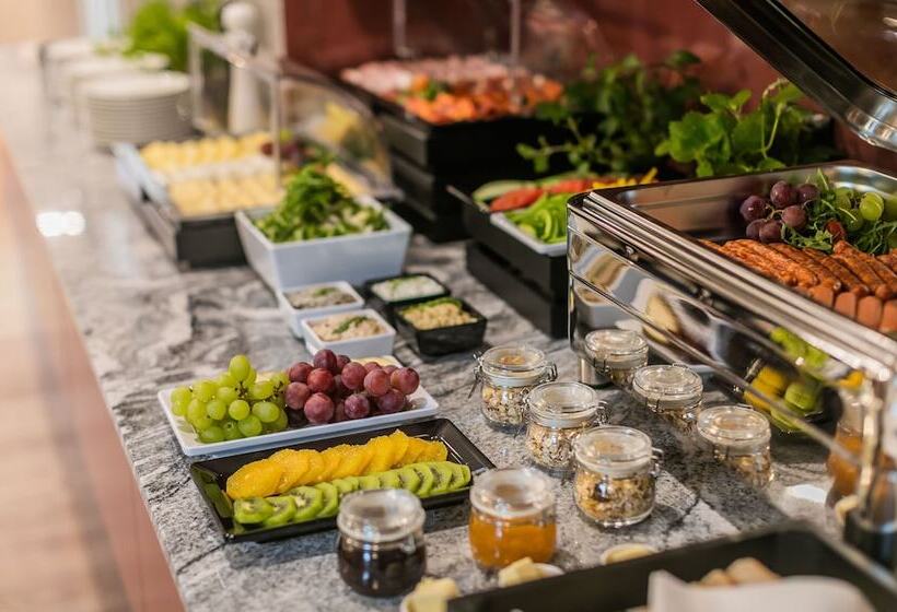 Отель Vesper House