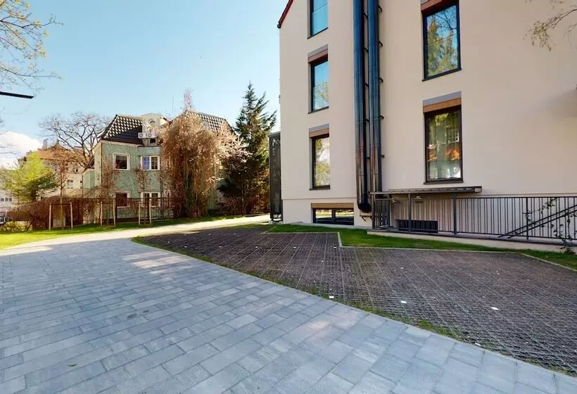 هتل Vesper House