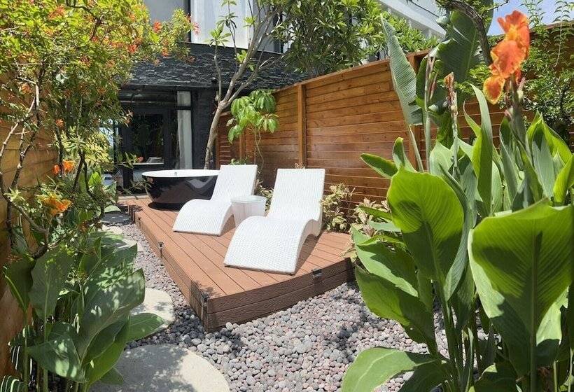 Kenting Sand Island W-villa Seaview Resort